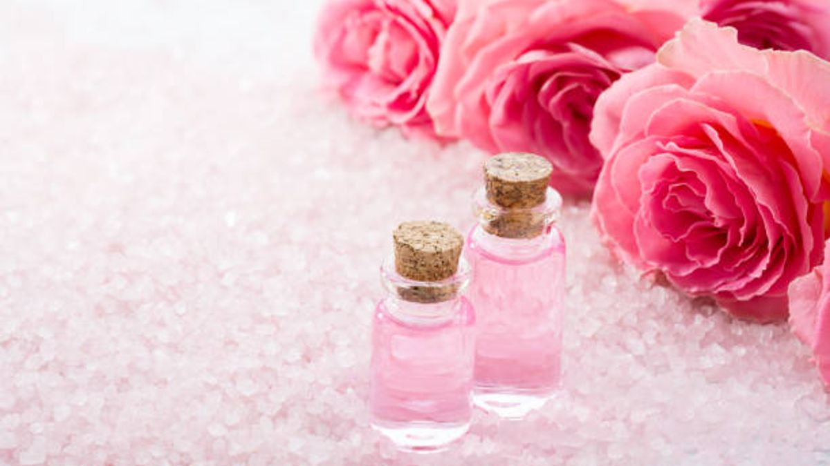 Loción de agua de rosas
