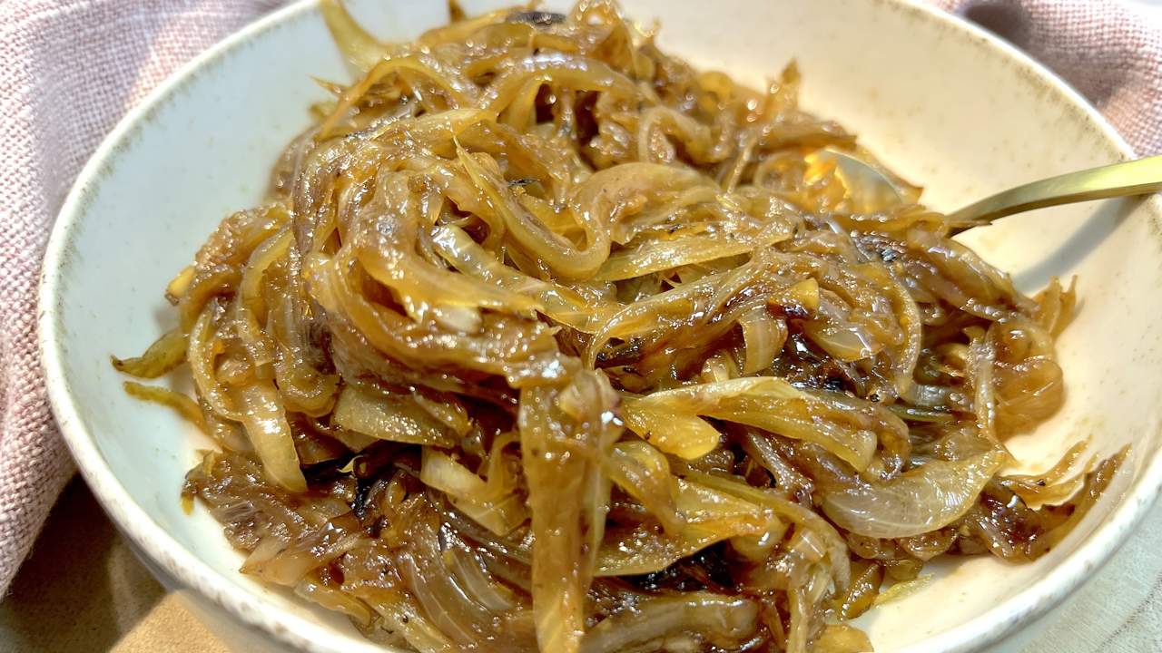Salsa de cebolla caramelizada sin azúcar