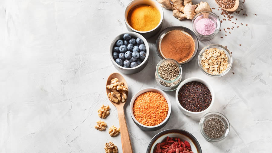Superalimentos que puedes añadir a tus batidos