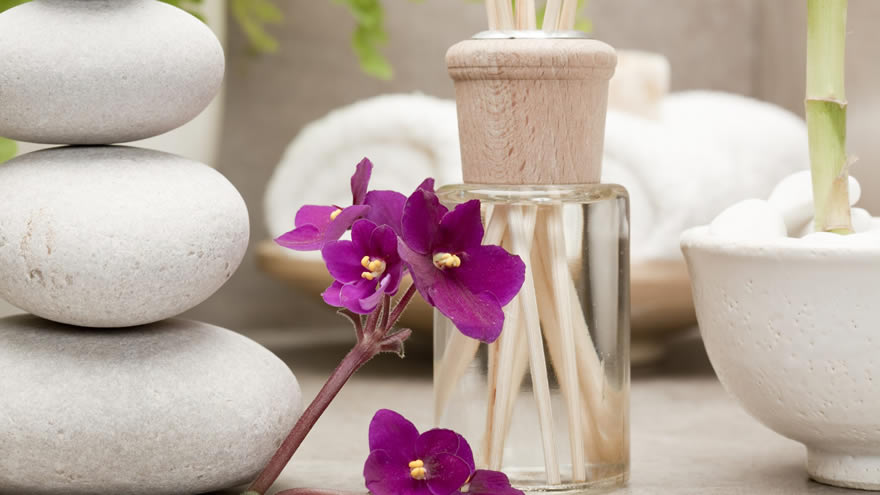 ambientador casero con aceites esenciales