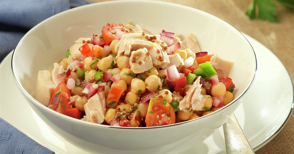 Ensalada de Garbanzos, Atún y Pimientos Asados