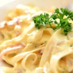 Pasta con Salsa carbonara ligera